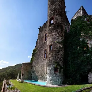 Couette-café D'hôtes Au Château De Belcastel, Belcastel (Aveyron)